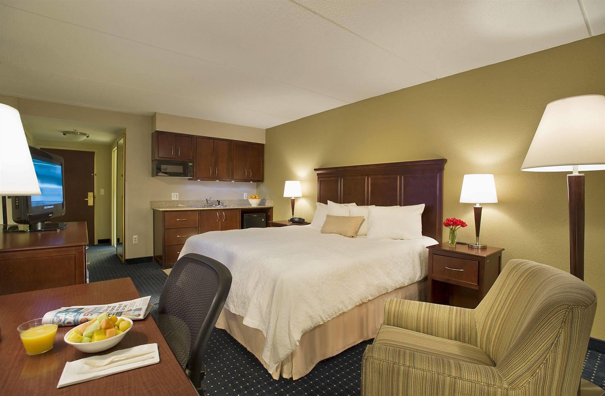 Hampton Inn Dulles/Cascades Sterling Room photo